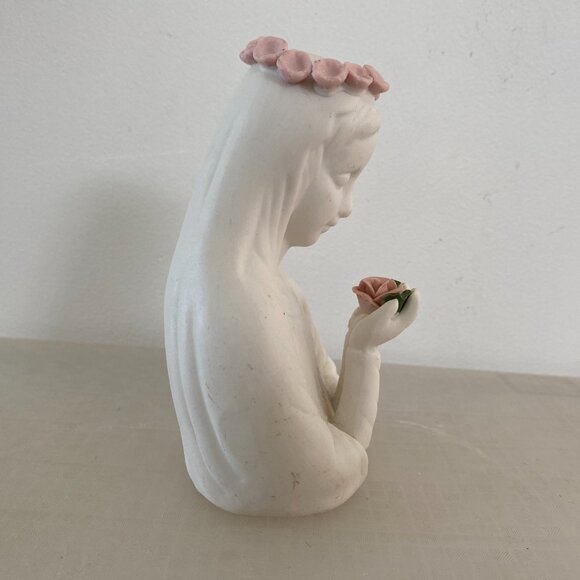Illuminated Virgin Mary Porcelain Sculpture - Picture 6 of 10